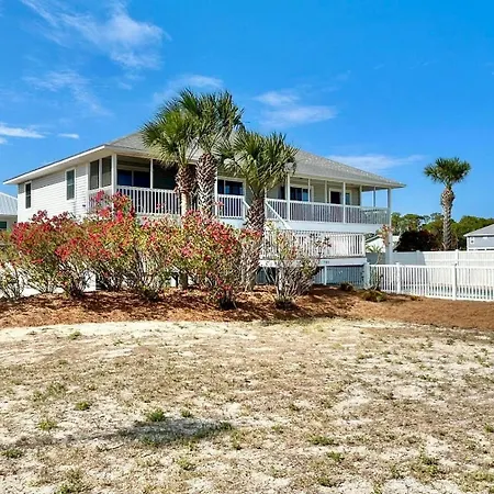 Snowbird-Private Pool, Pet Friendly, Golf Cart Friendly Villa